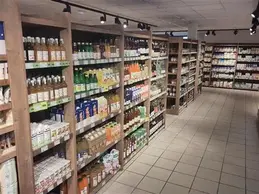 705-biocoop-saint-roch-saint-etienne-magasin-bio-boisson-sans-alcool-jus-laitage.webp